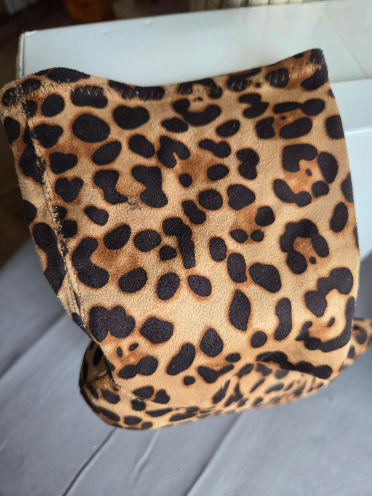 Woman's size 8 leopard print lycra boots 2315