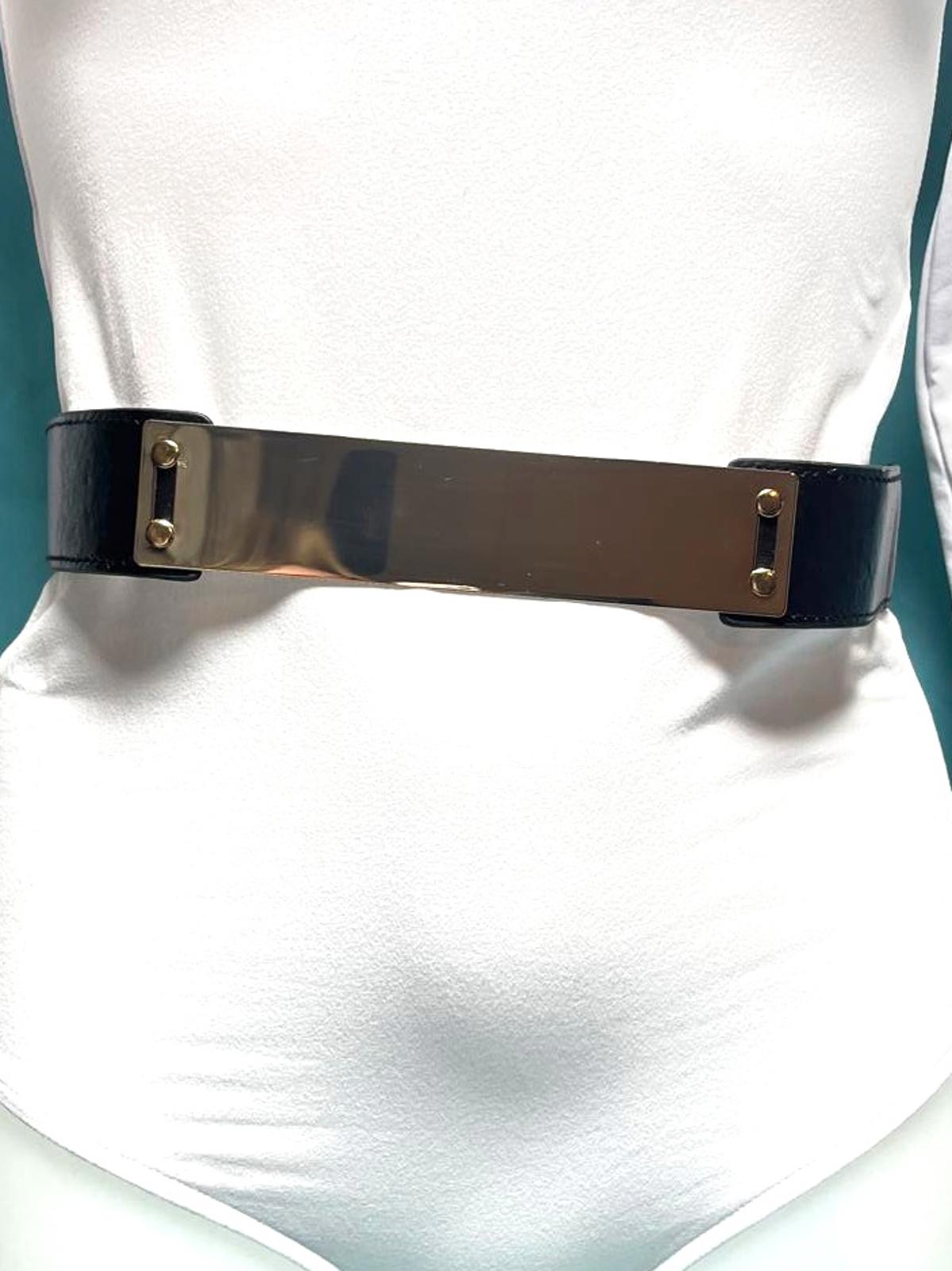 Woman's metal front elasticated belt size small 1304