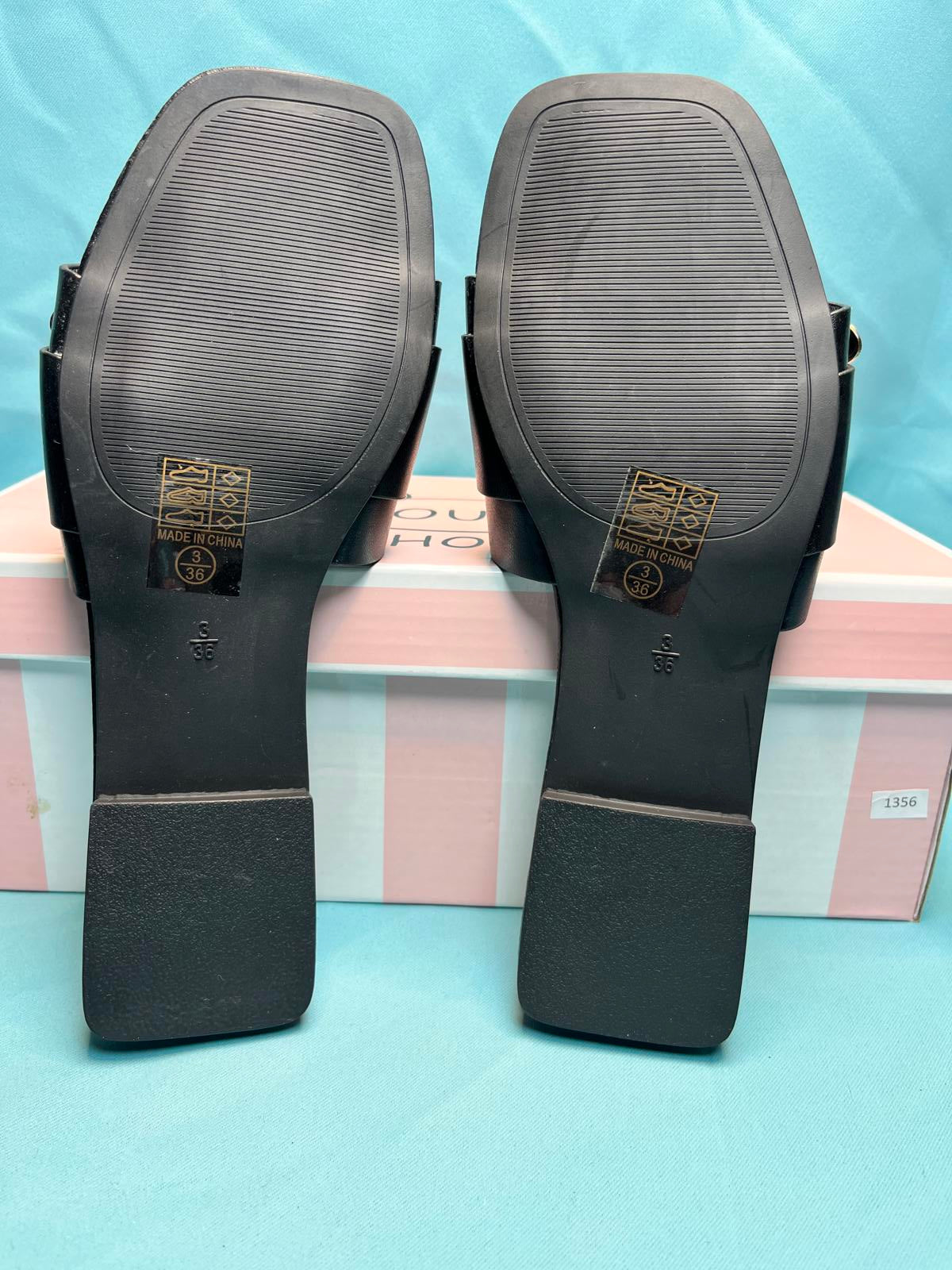 Woman's size 3 Black Open Toe Flats 1356