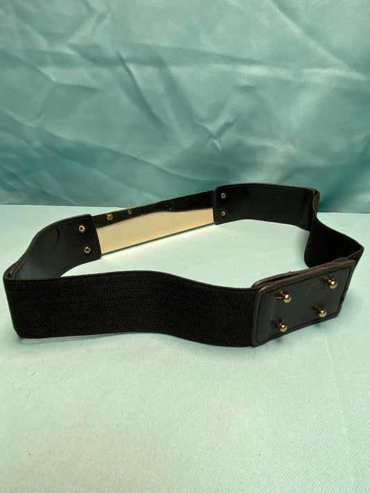 Woman's metal front elasticated belt size small 1304