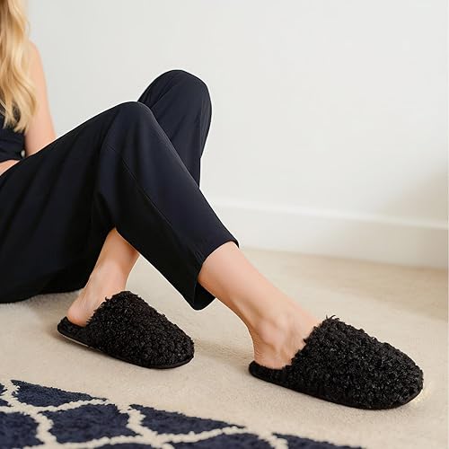 Snug Leaves Women's Scuff size 5-6 Slippers