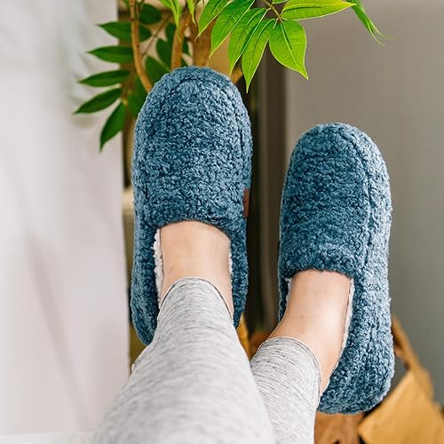 LongBay Women's Fuzzy Full Slippers Memory Foam Warm Winter House Shoes for Ladies Anti-Slip Indoor Rubber Sole