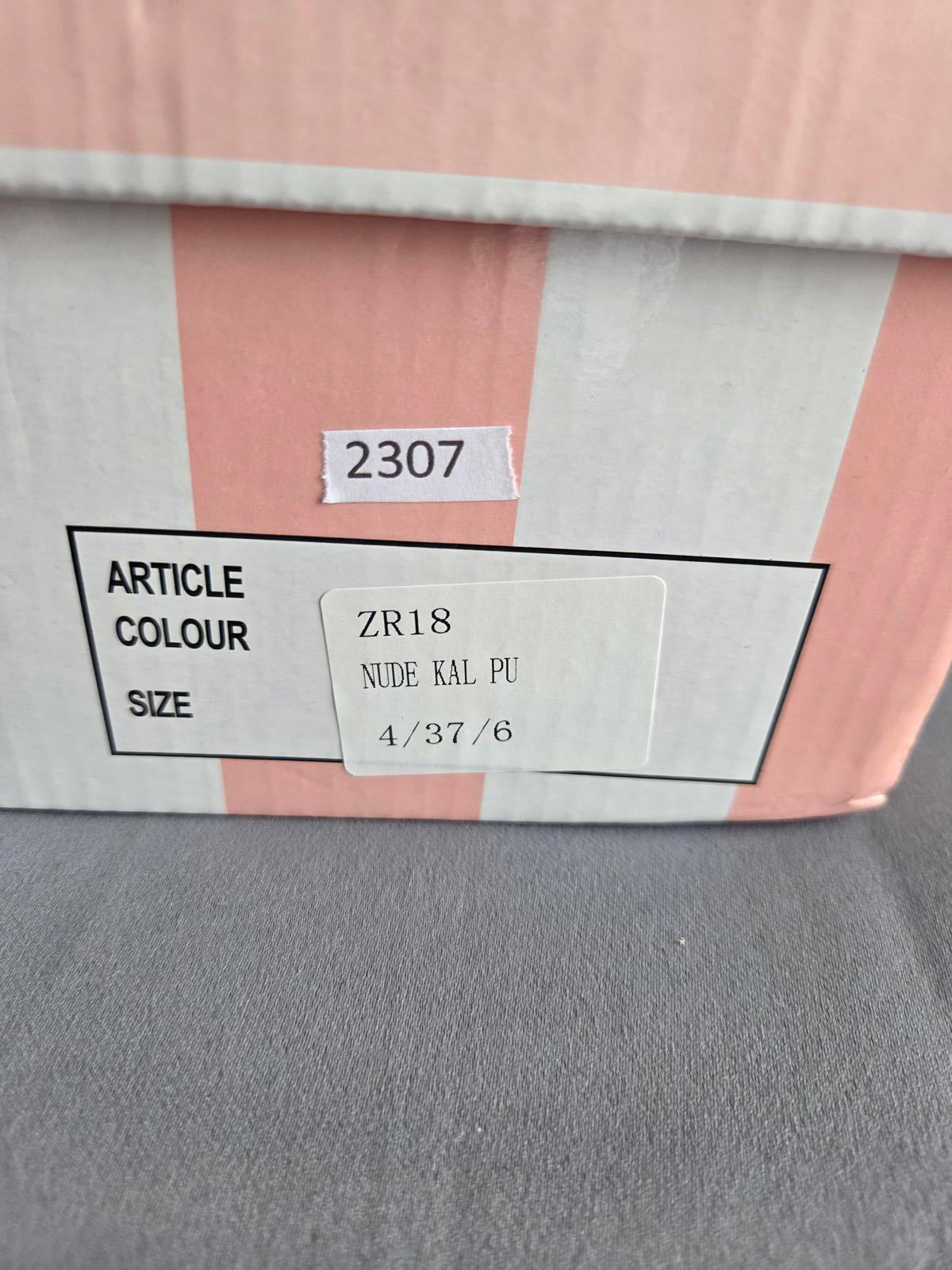Woman's nude size 4 Open Toe Flats 2307