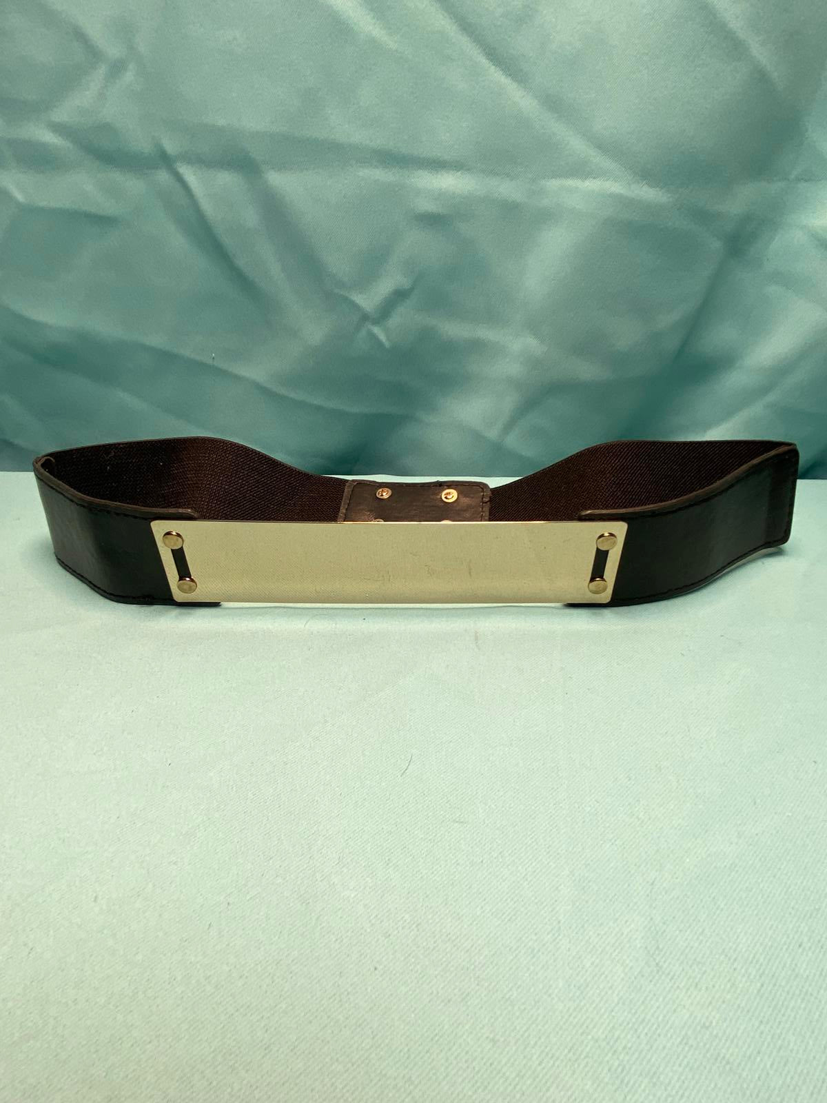 Woman's metal front elasticated belt size small 1304