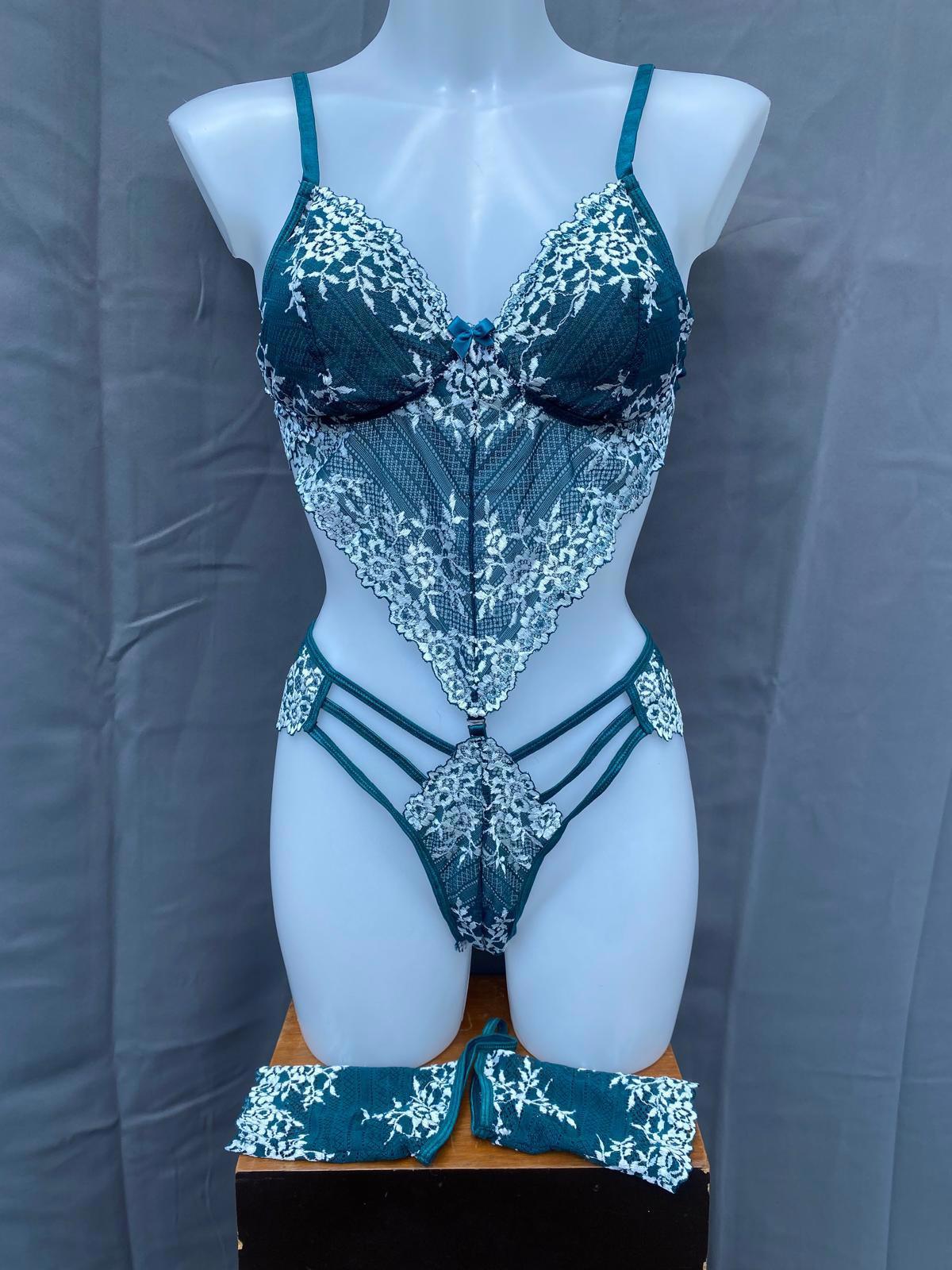 Sexy underwear set with hand covers 1180