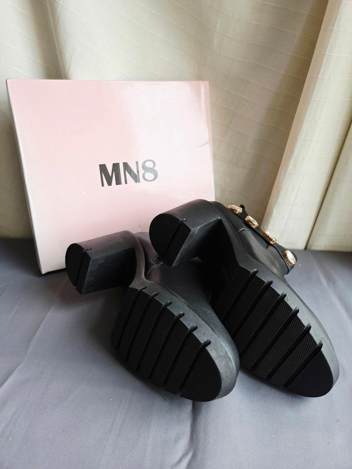 Size 7 Black Ankle boots with design 2112