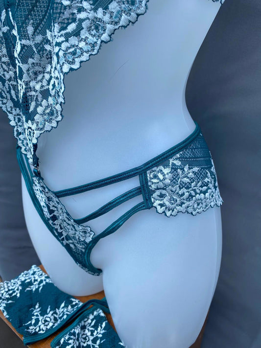 Sexy underwear set with hand covers 1180