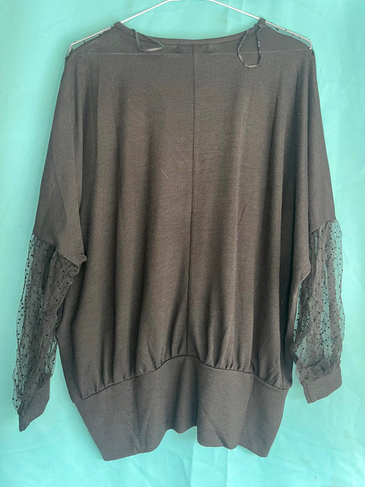 long sleeved top with half lace arms 1235