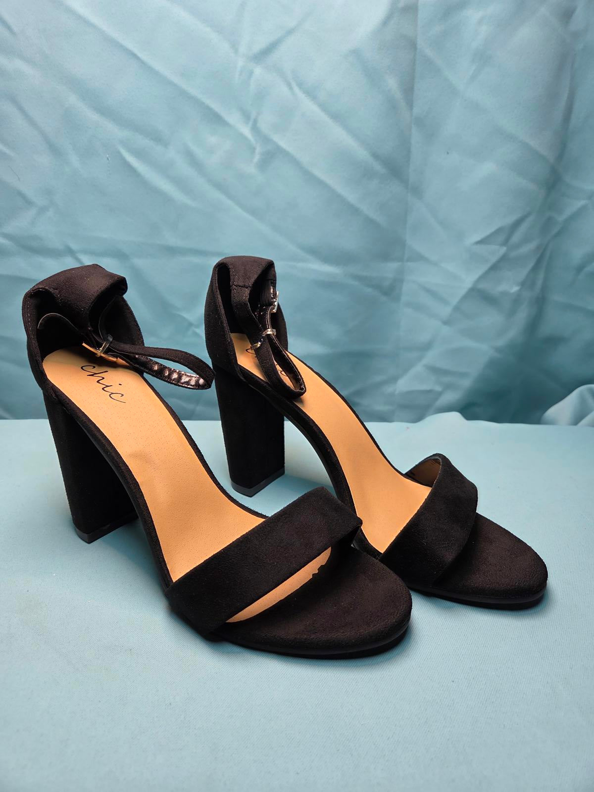 Size 8 Woman's Open toe Black Heels 2122