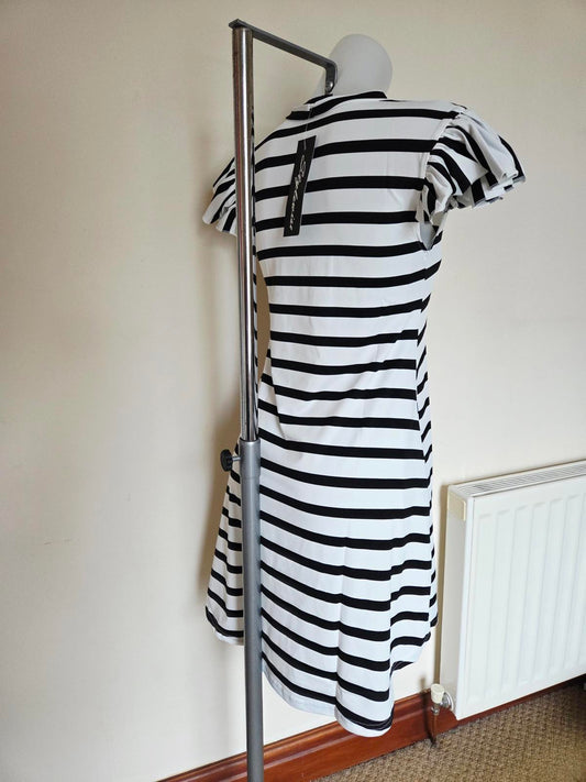 Black and White Strippy Summer Dress 2011 2072 2041