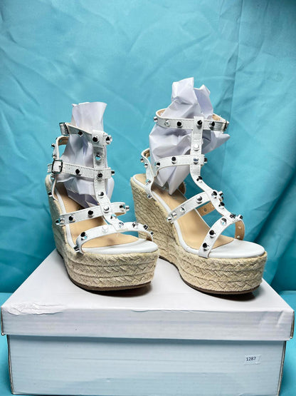 Woman's size 4 Open Toe Wedges with Silver Studs 1287