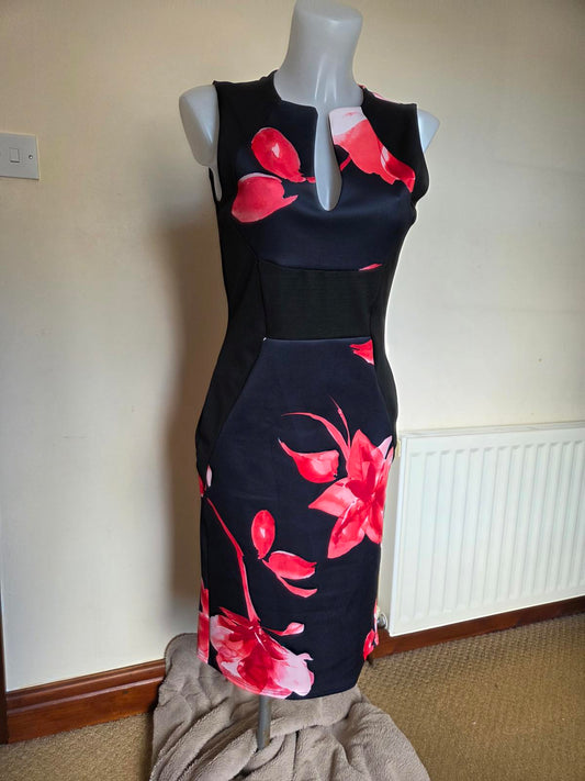 Size 16 Black and red stretchy material dress 2077