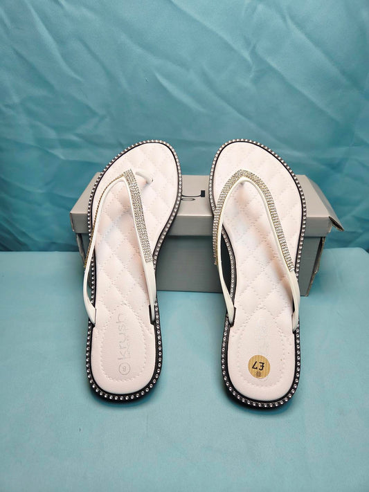 Woman's size 8 Sandals 2091