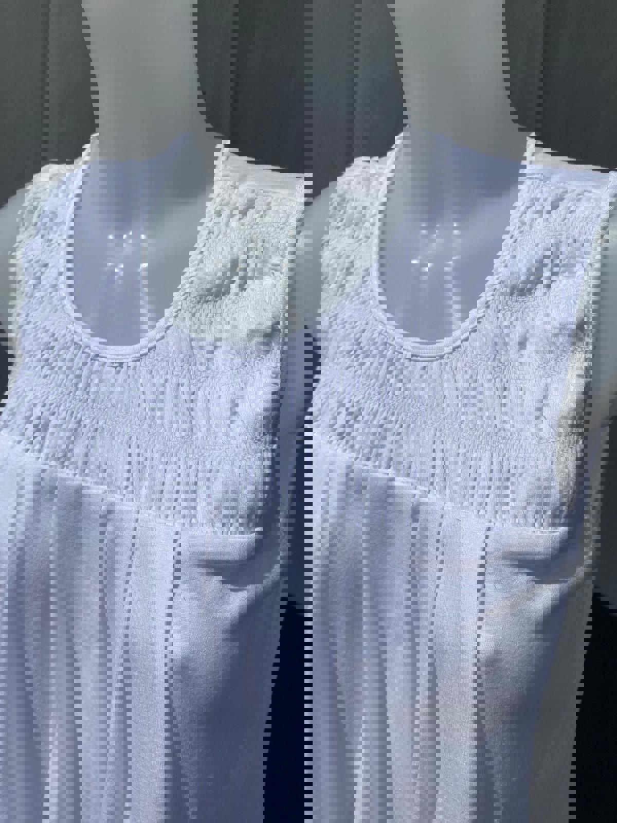 sleeveless pleated top 1179
