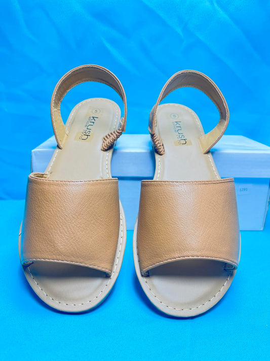 Woman's size 5 Open Toe Flats 1291