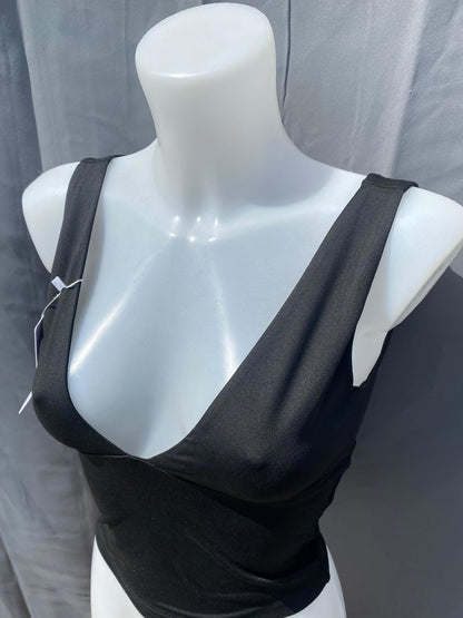 black low cut top 1183