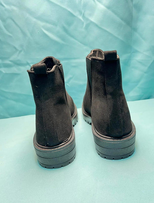 Woman's  Suede Ankle Boots 1358