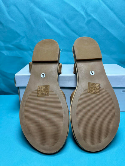 Woman's size 4 open toe sandals 1265
