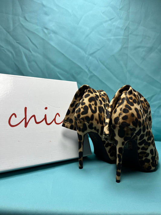 Woman's size 6 leopard print lycra boots 2213