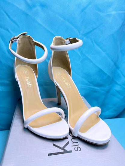 Woman's size 6 white open toe heels 1389