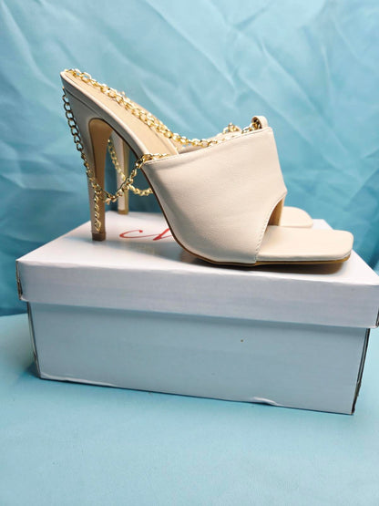 woman's cream size 7 open toe heels 2060