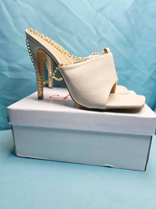 woman's cream size 7 open toe heels 2060