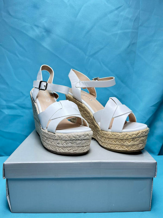 Woman's size 7 white open toe wedges 2184
