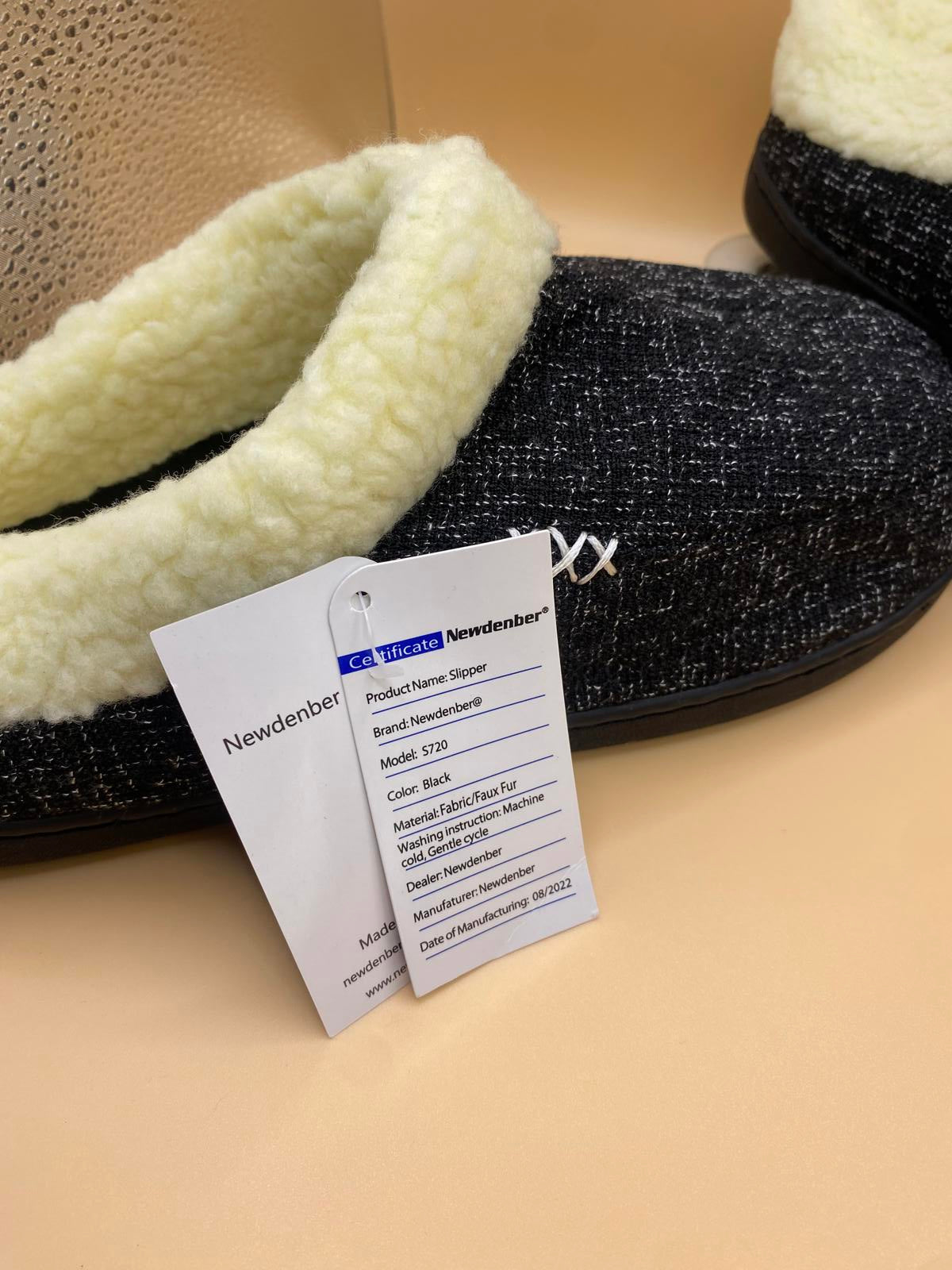 Faux Fur slippers slip on size 4/5 1194
