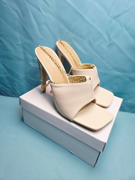 woman's cream size 7 open toe heels 2060