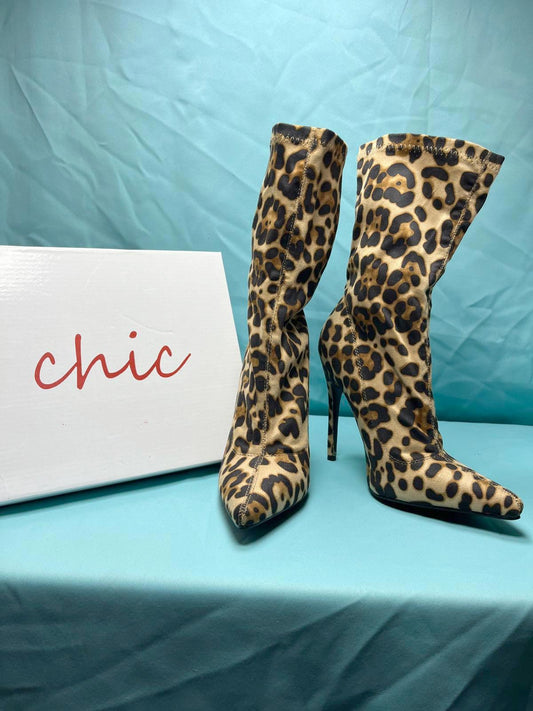 Woman's size 6 leopard print lycra boots 2213