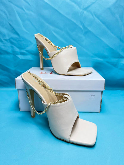 Woman's Heeled open toe slip on 1263