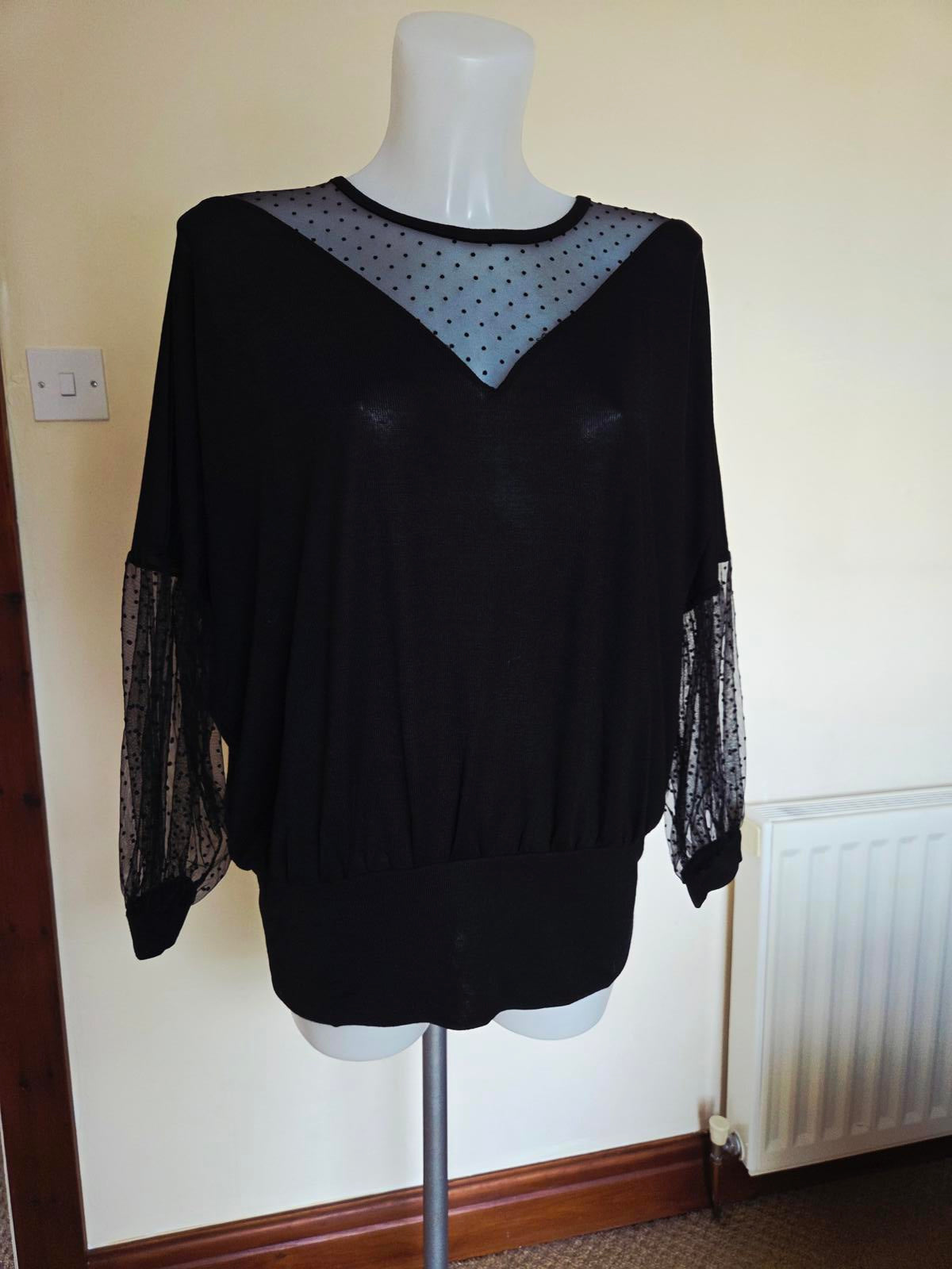 Black Long Sleeve top with lace patterned sleeves and v kneck 2111 2218