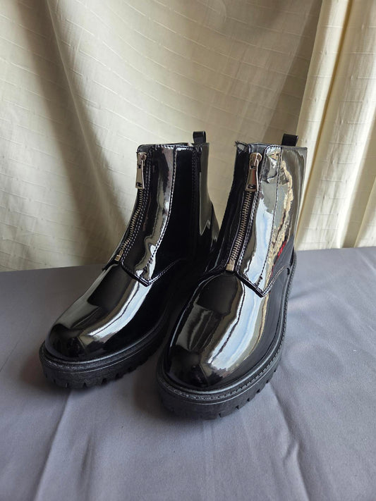 Woman's size 8 Black Patent Zip Front Ankle Boots 2083