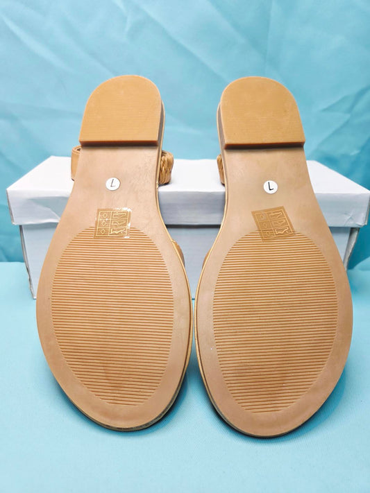Woman's size 7 Brown Open Toe Flats 2124