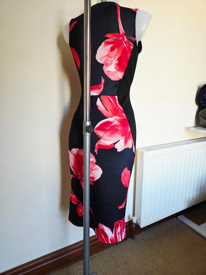 Size 10 Black and red stretchy material dress 2068